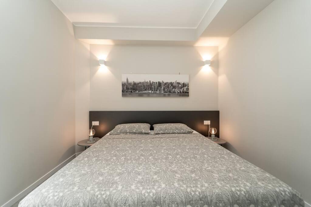 Apt 2 Min From The Cathedral With Private Parking Como Zewnętrze zdjęcie