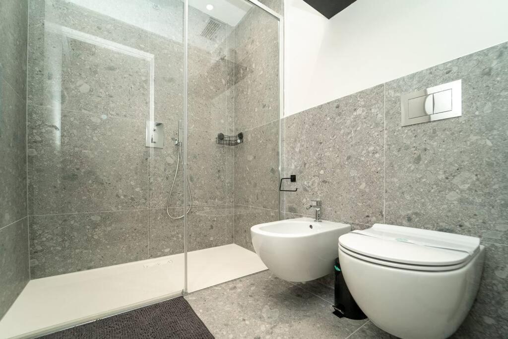 Apt 2 Min From The Cathedral With Private Parking Como Zewnętrze zdjęcie