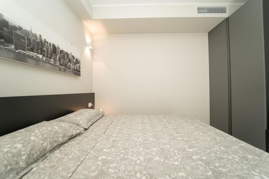 Apt 2 Min From The Cathedral With Private Parking Como Zewnętrze zdjęcie