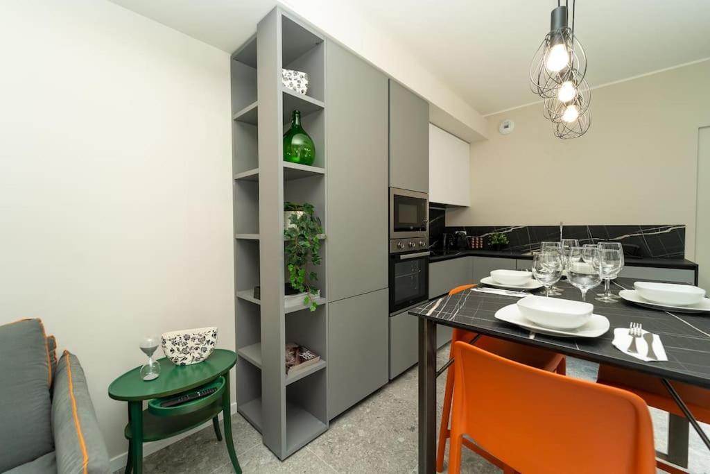 Apt 2 Min From The Cathedral With Private Parking Como Zewnętrze zdjęcie
